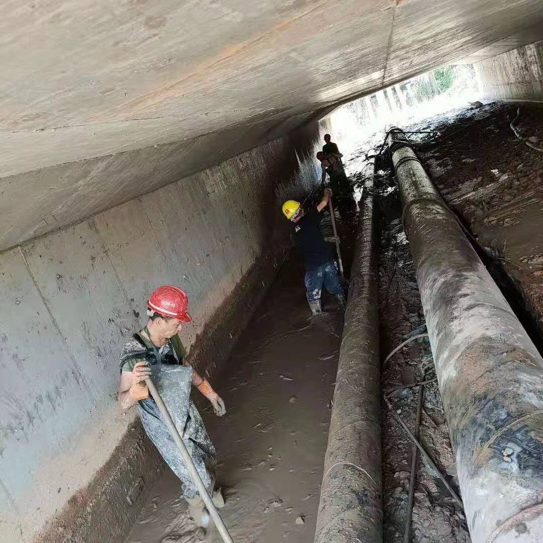 沁园街道工业管道清淤