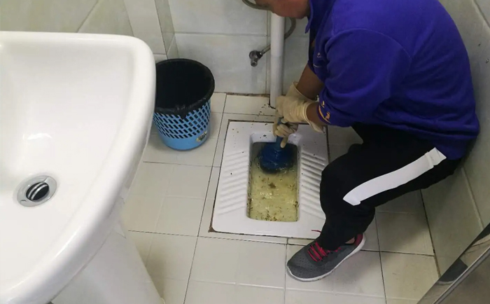 沁园街道疏通蹲坑