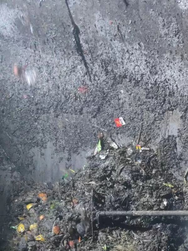沁园街道污水池清理